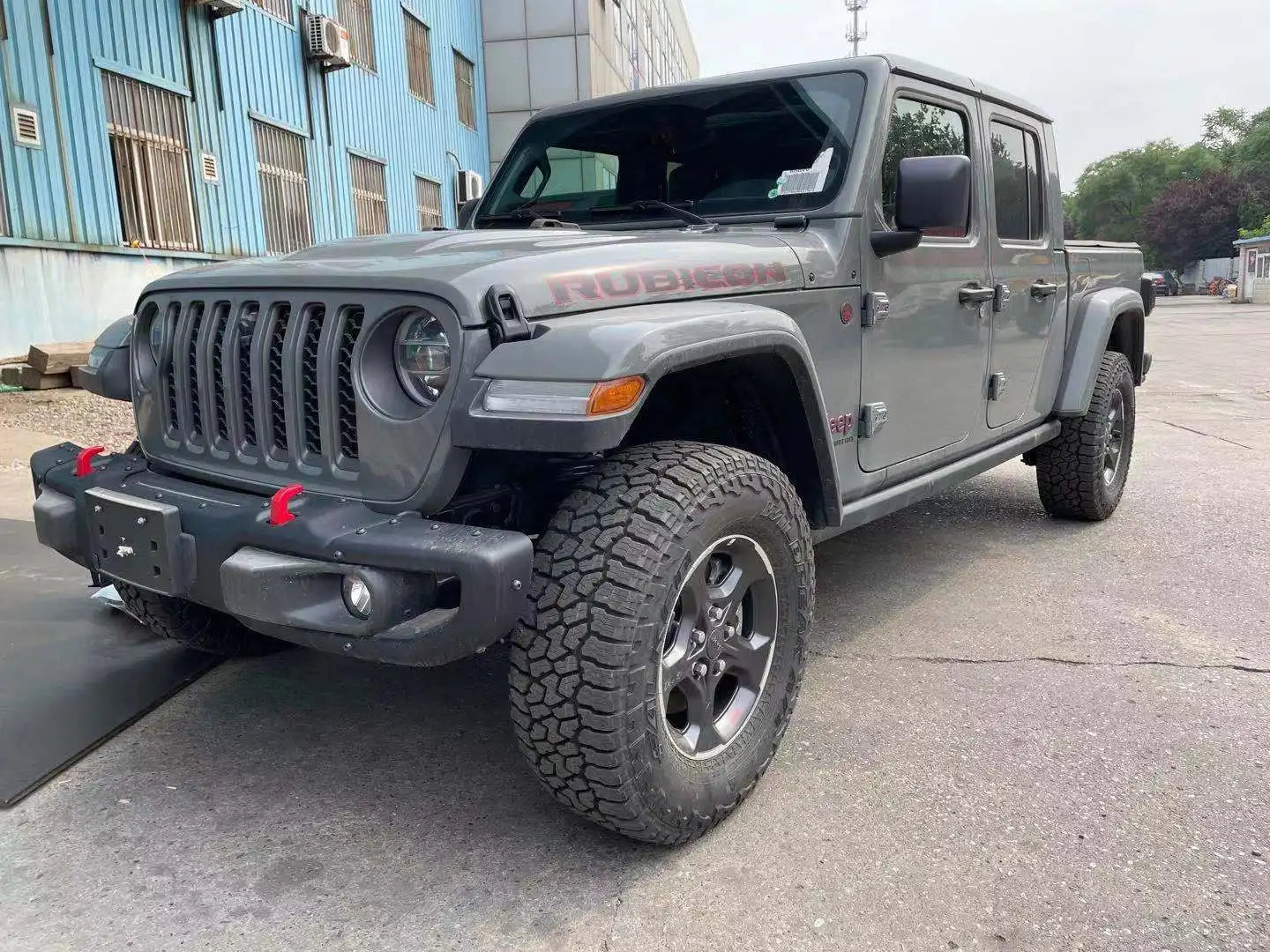Gladiator Aluminum Alloy Three Fold Cover